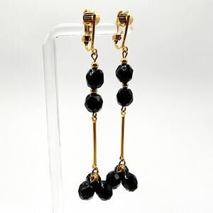 Celebrity Long Black Faceted Glass Dangle "Pierced Look" Hinged Clip-ons 1970s